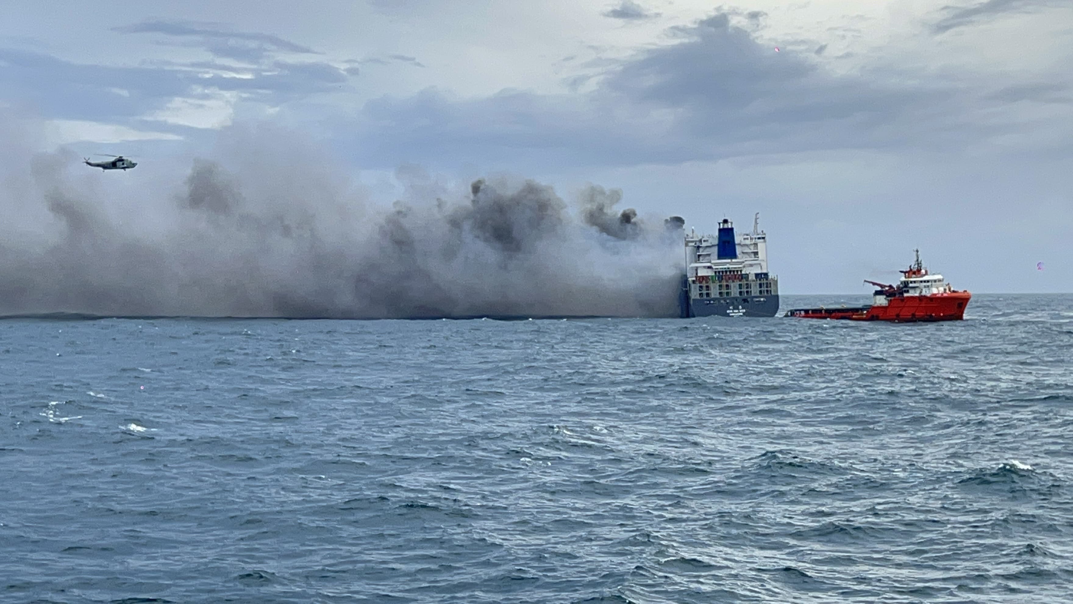 INDIAN NAVY UNDERTAKES DARING AERIAL INSERTION OF SALVAGE TEAM ONBOARD MV WAN HAI 503