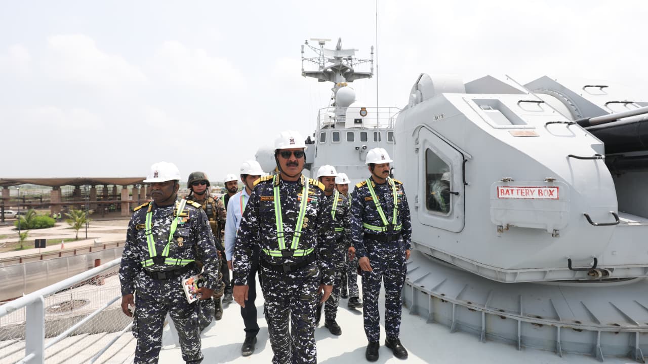 CHIEF OF THE NAVAL STAFF VISITS NATIONAL MARITIME HERITAGE COMPLEX AT LOTHAL, GUJARAT