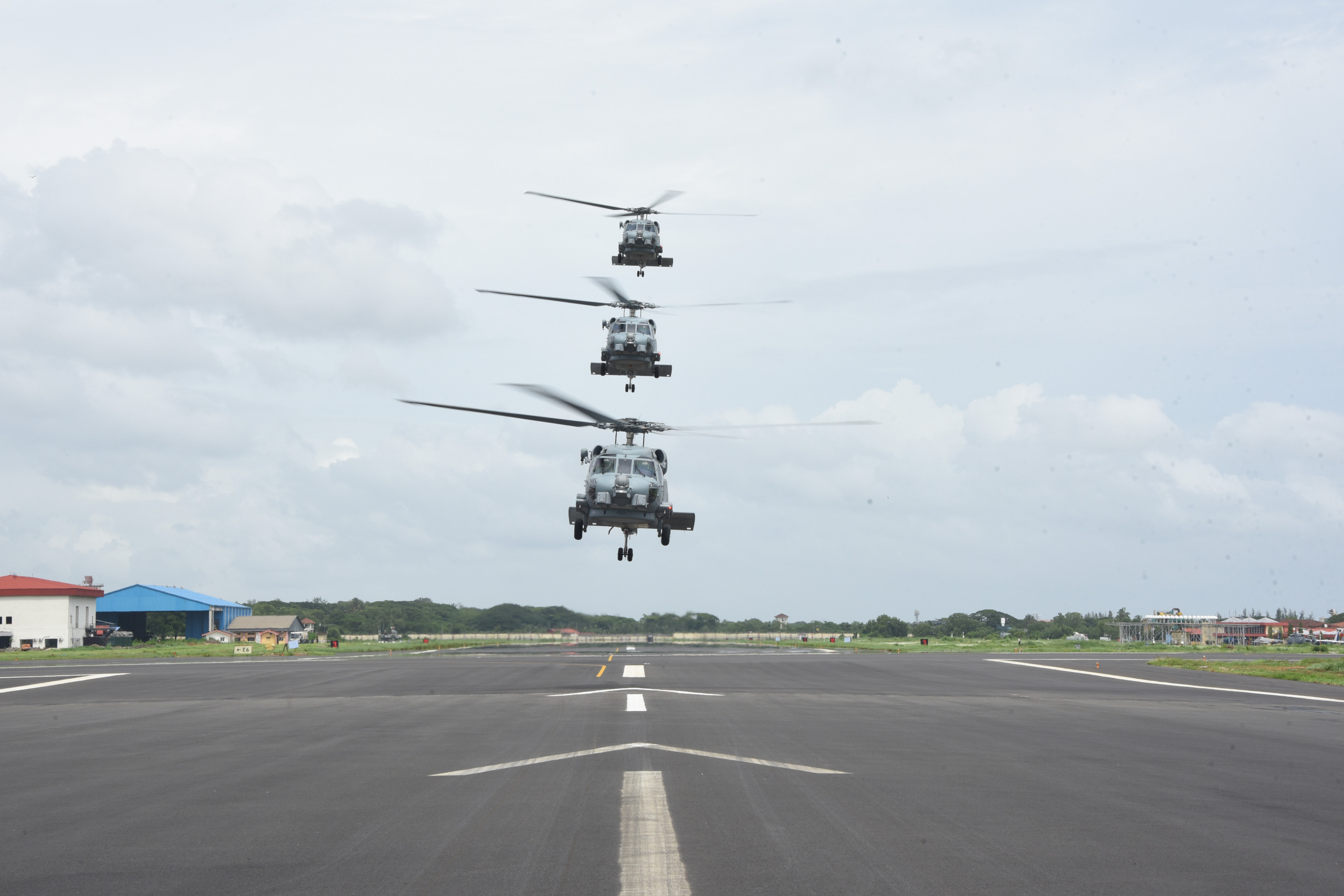 INDIAN NAVY TO COMMISSION INAS 335 (OSPREYS) 
