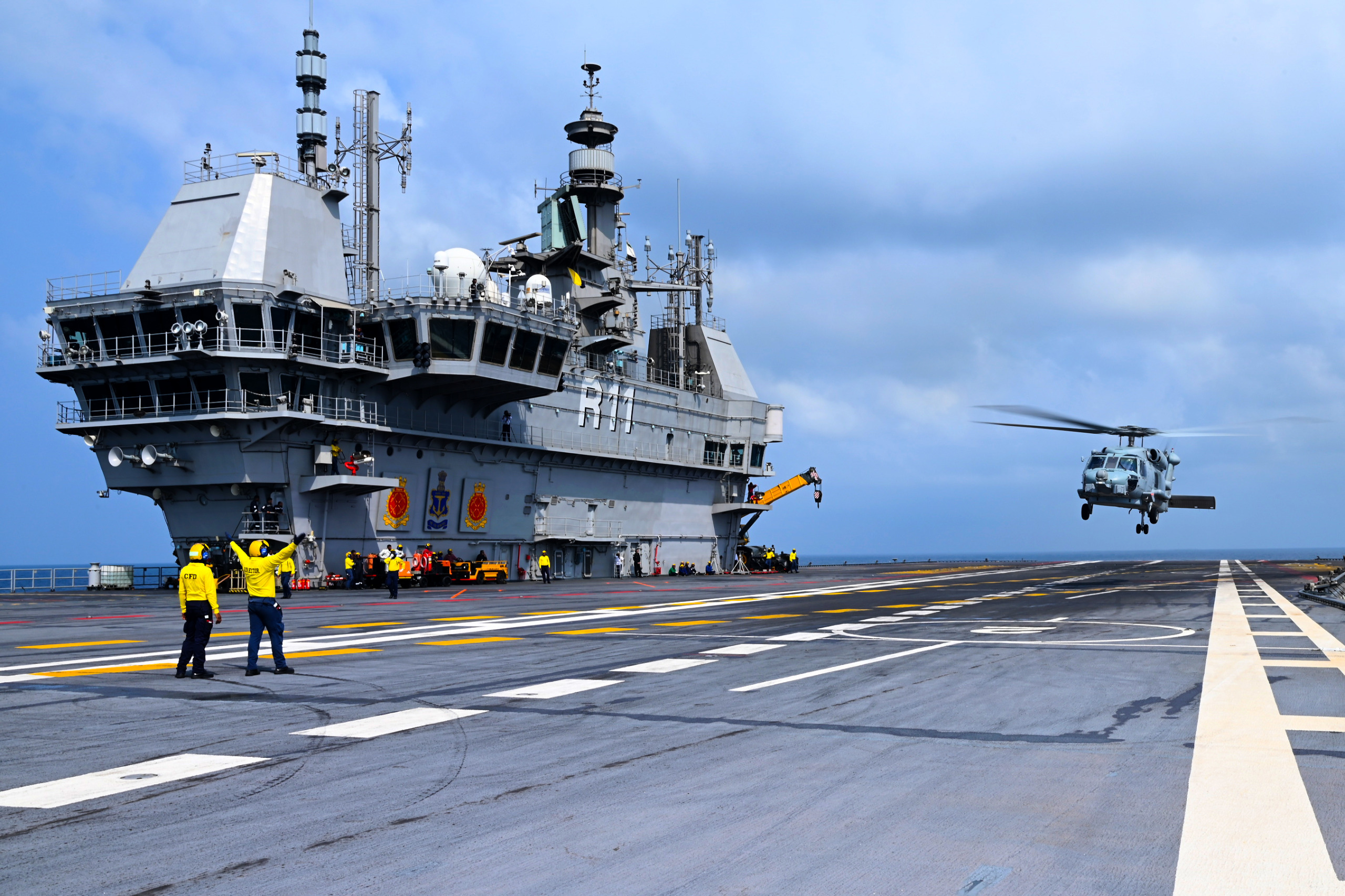INDIAN NAVY TO COMMISSION INAS 335 (OSPREYS) 