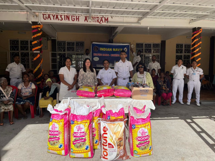 INS Sunayna Departs Port Louis