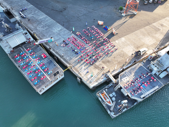 भा.नौ.पो. सूनयना पोर्ट लुईस, मॉरीशस में