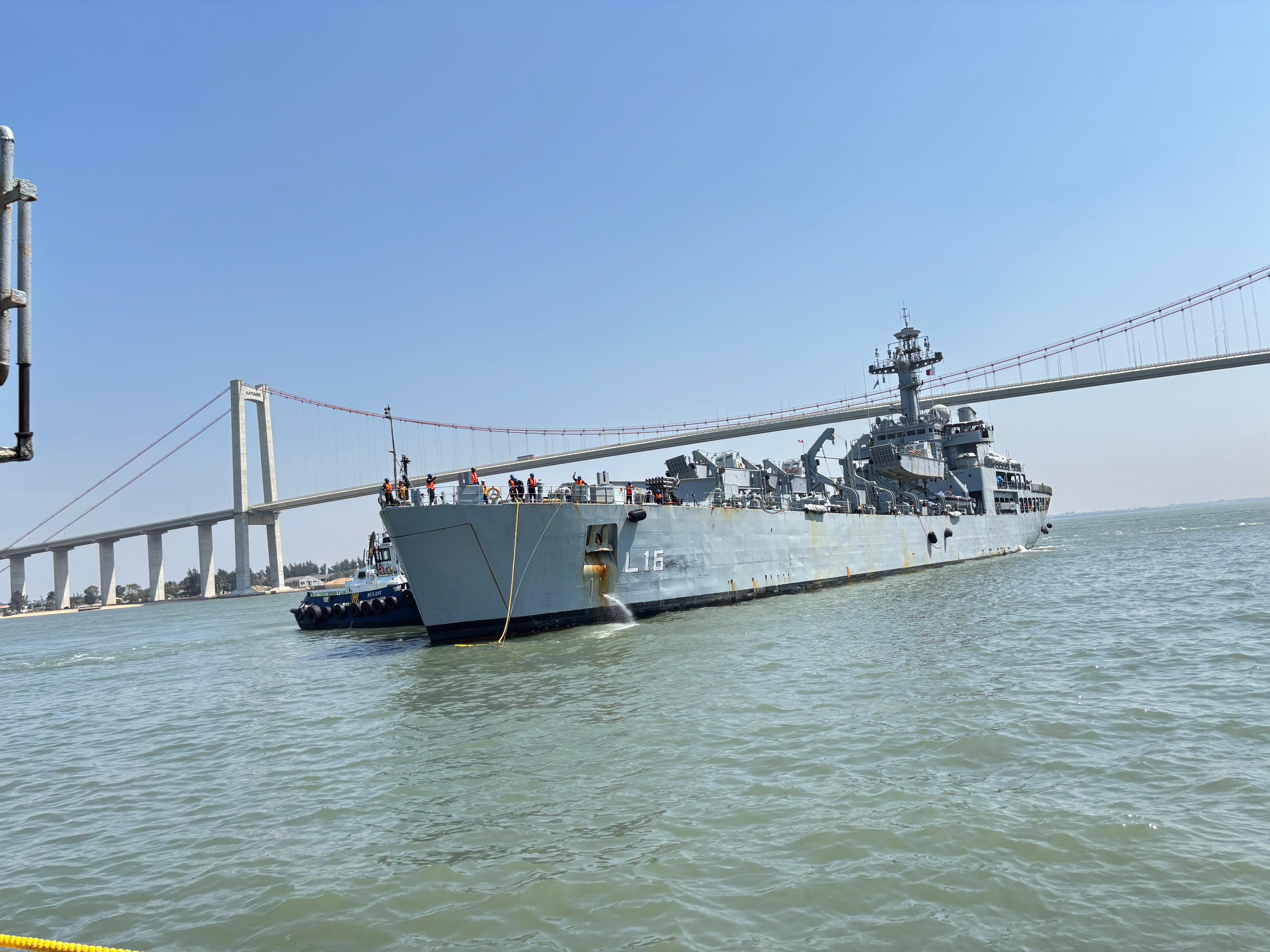 FIRST TRAINING SQUADRON ARRIVES AT MAPUTO, MOZAMBIQUE