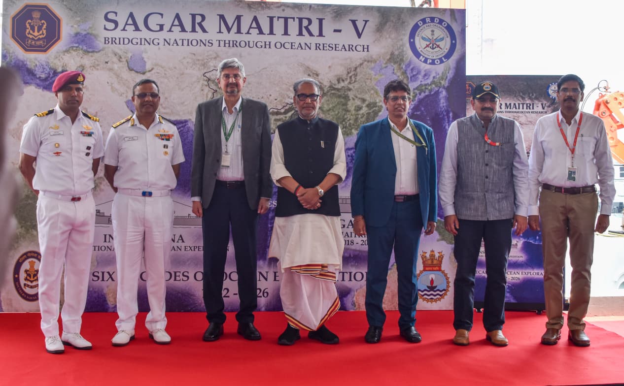 INS SAGARDHWANI FLAGS OFF FOR SAGAR MAITRI V