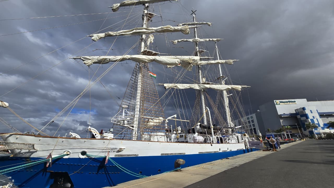  IN A HISTORIC FIRST, INS SUDARSHINI ARRIVES AT LAS PALMAS, SPAIN