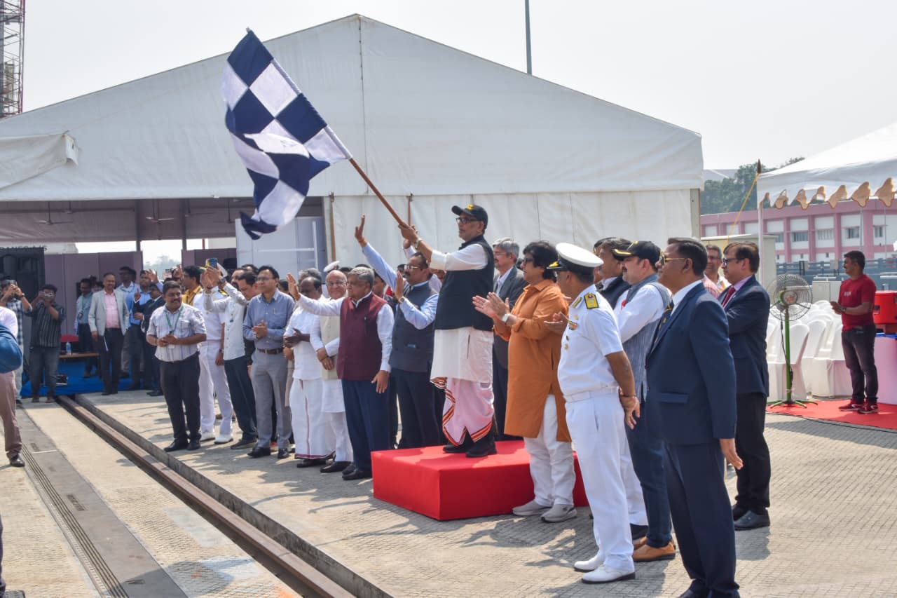INS SAGARDHWANI FLAGS OFF FOR SAGAR MAITRI V