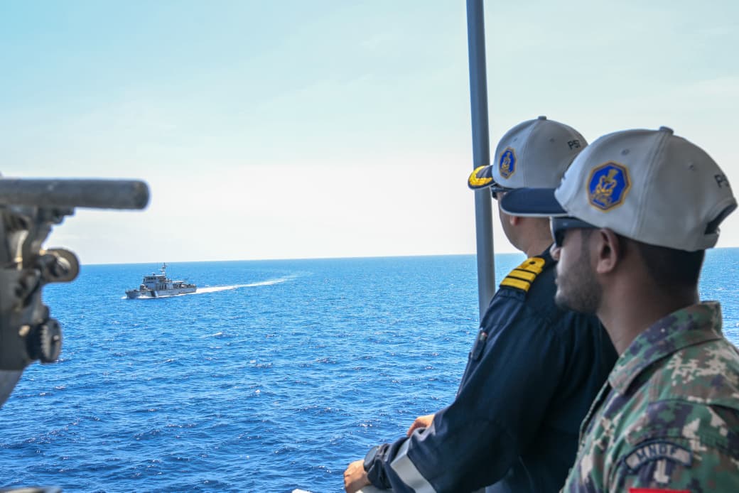 INS SUNAYNA (IOS SAGAR) DEPARTS MALÉ, MALDIVES