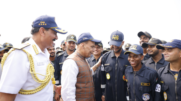 Shri Rajnath Singh reviews Indian Navy’s operational readiness along Eastern Seaboard off Vizag in his maiden visit after assuming charge as Raksha Mantri for second consecutive term