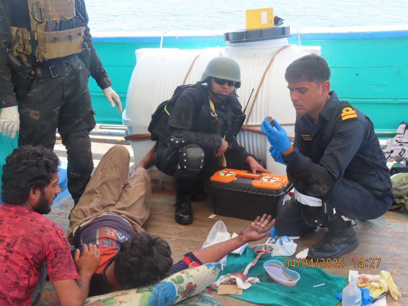 INS TRIKAND RENDERS CRITICAL MEDICAL ASSISTANCE IN THE CENTRAL ARABIAN SEA