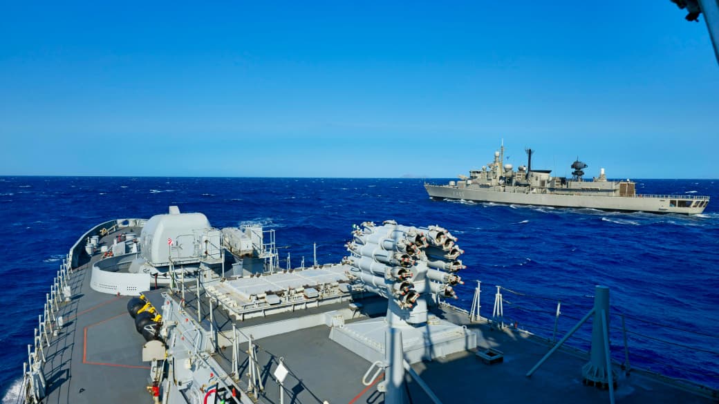  भारतीय नौसेना और हेलेनिक नौसेना के बीच पहला द्विपक्षीय समुद्री अभ्यास भूमध्य सागर में समाप्त