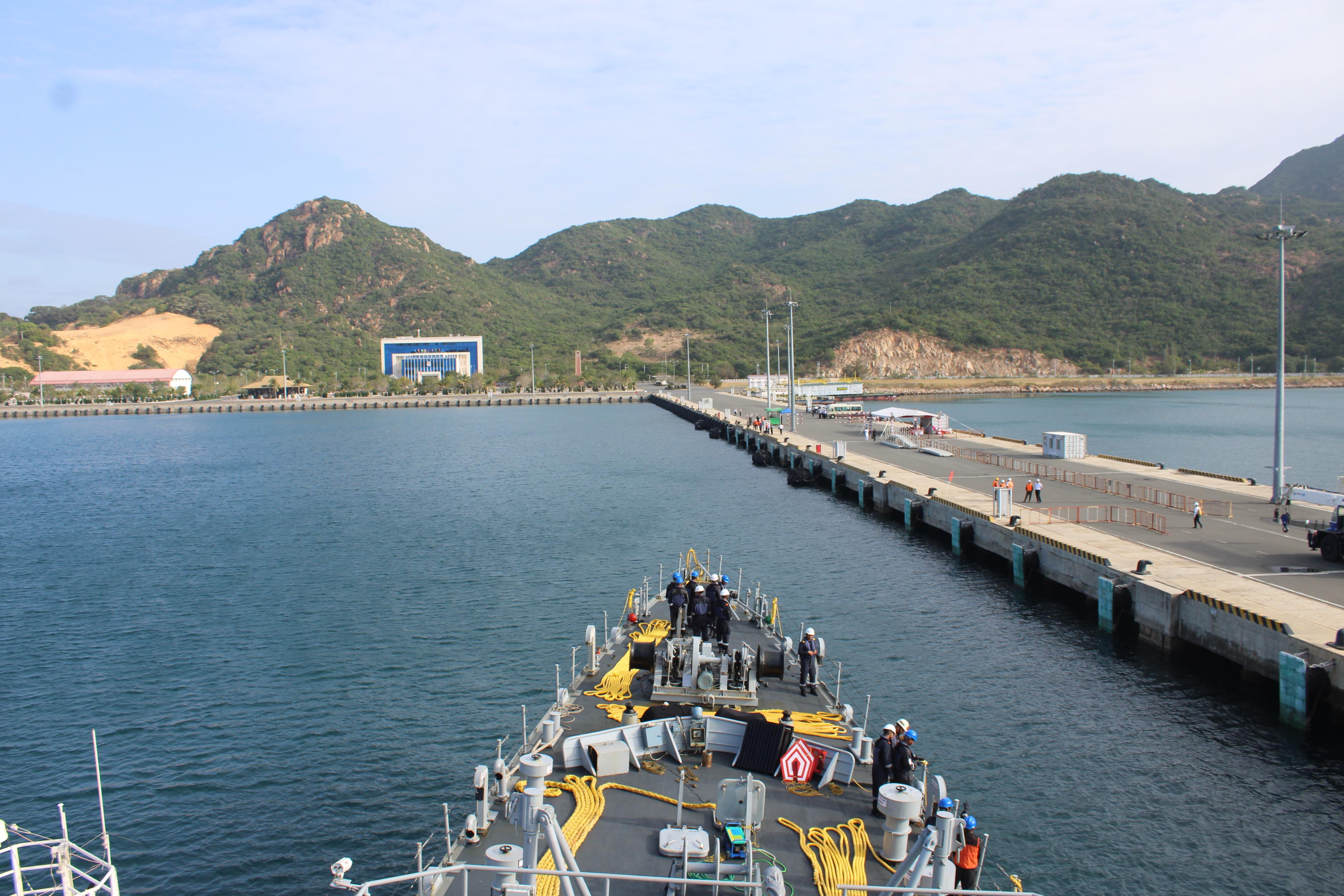 FIRST TRAINING SQUADRON OF INDIAN NAVY ARRIVED AT CAM RANH BAY, VIETNAM