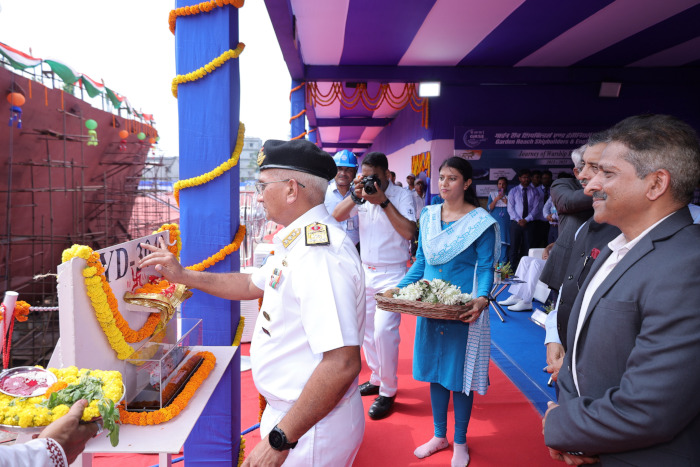 चौथे अगली पीढ़ी के अपतटीय गश्ती पोत यार्ड (3040) की आधारशिला स्थापना समारोह