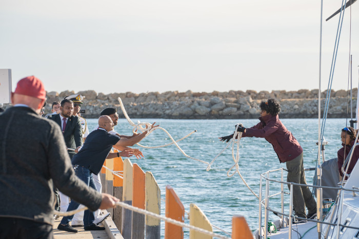 नविका सागर परिक्रमा II आई.एन.एस.वी. तारिणी फ्रेमेंटल, ऑस्ट्रेलिया पहुंची