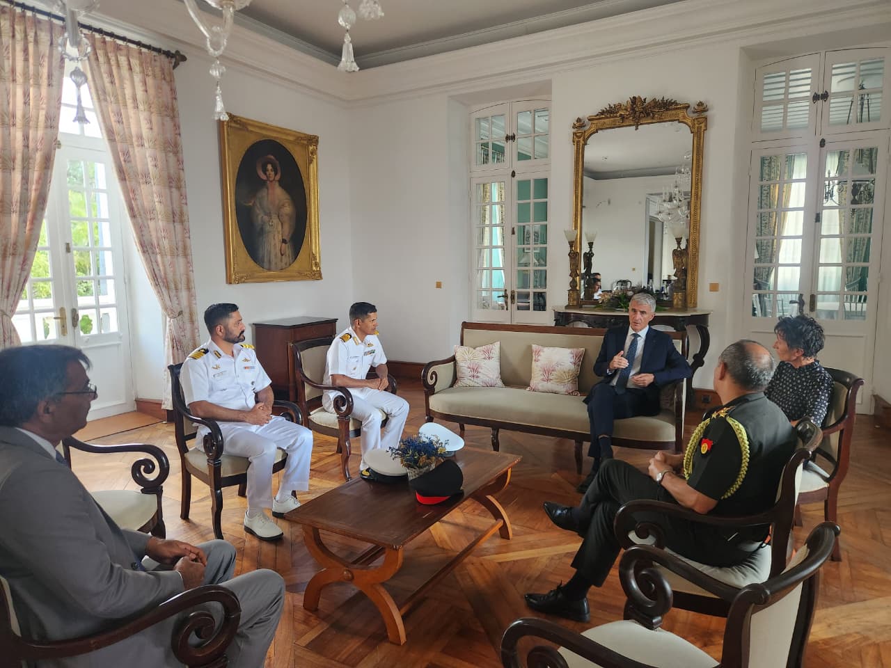FIRST TRAINING SQUADRON OF THE INDIAN NAVY DEPARTS  PORT LOUIS AND LA RÉUNION