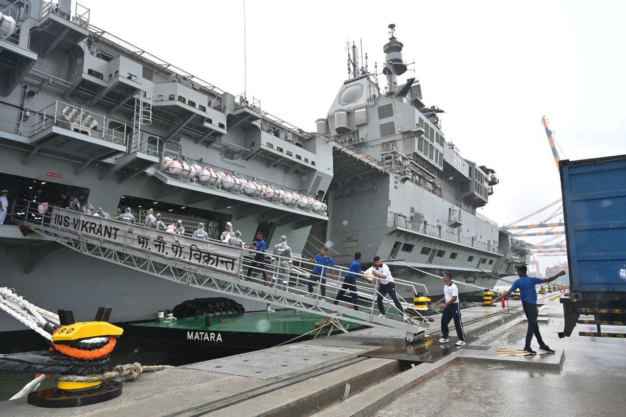  INDIAN NAVY EXTENDS HUMANITARIAN ASSISTANCE TO SRI LANKA IN WAKE OF CYCLONE DITWAH
