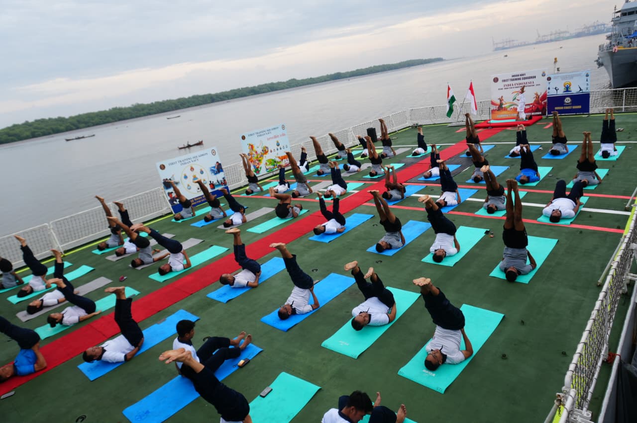  FIRST TRAINING SQUADRON OF INDIAN NAVY STRENGTHENS MARITIME BONDS AT INDONESIA