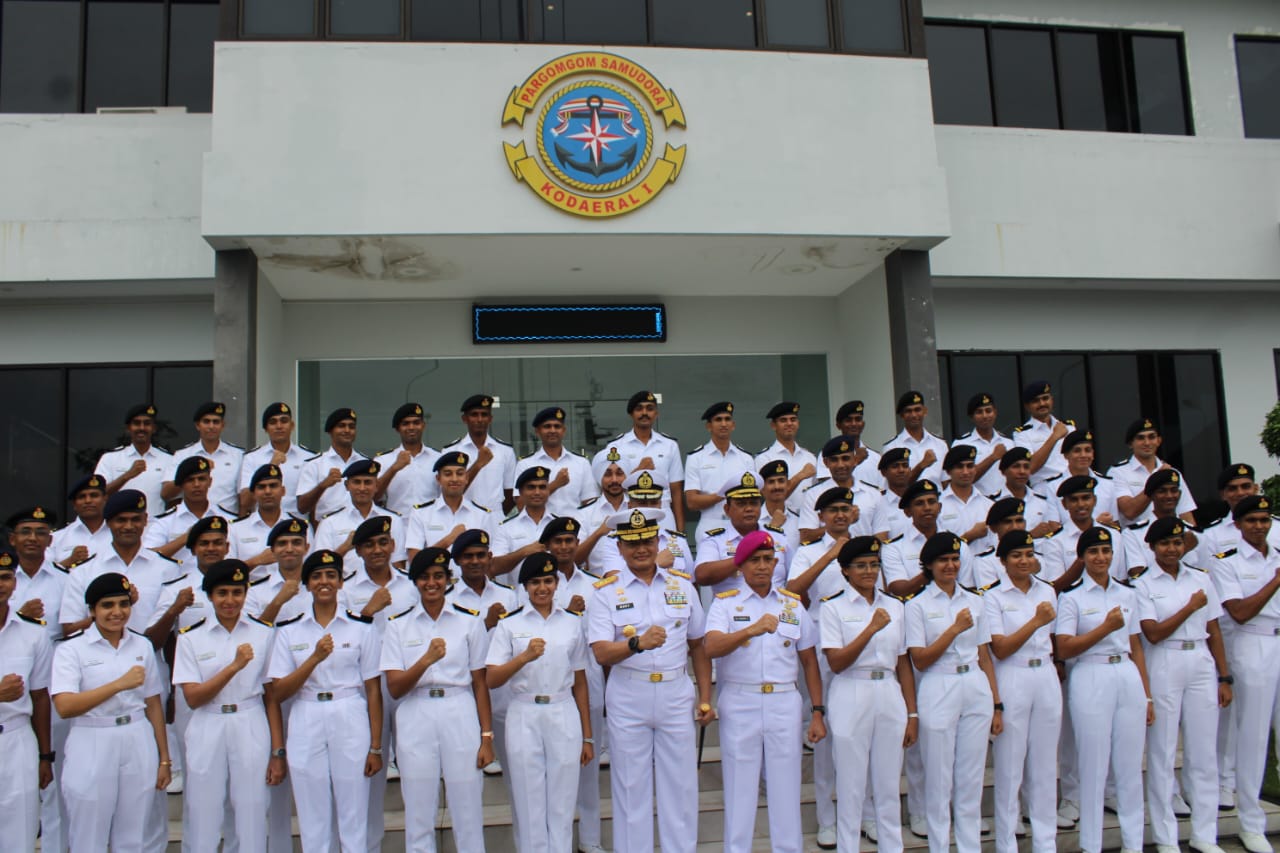  FIRST TRAINING SQUADRON OF INDIAN NAVY STRENGTHENS MARITIME BONDS AT INDONESIA