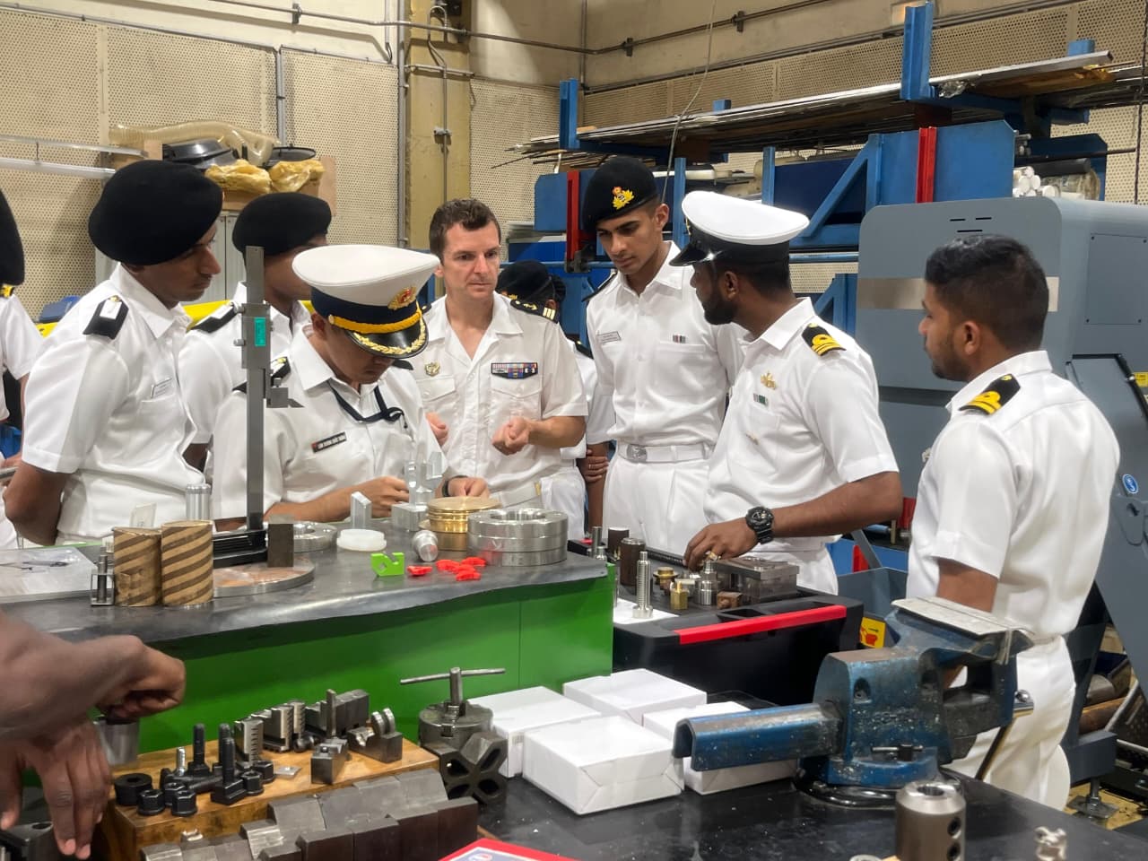 FIRST TRAINING SQUADRON OF THE INDIAN NAVY DEPARTS  PORT LOUIS AND LA RÉUNION