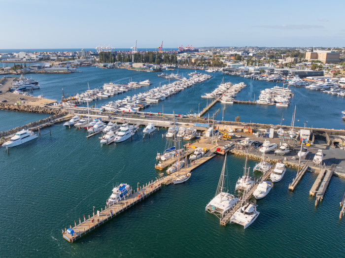 नविका सागर परिक्रमा II आई.एन.एस.वी. तारिणी फ्रेमेंटल, ऑस्ट्रेलिया पहुंची