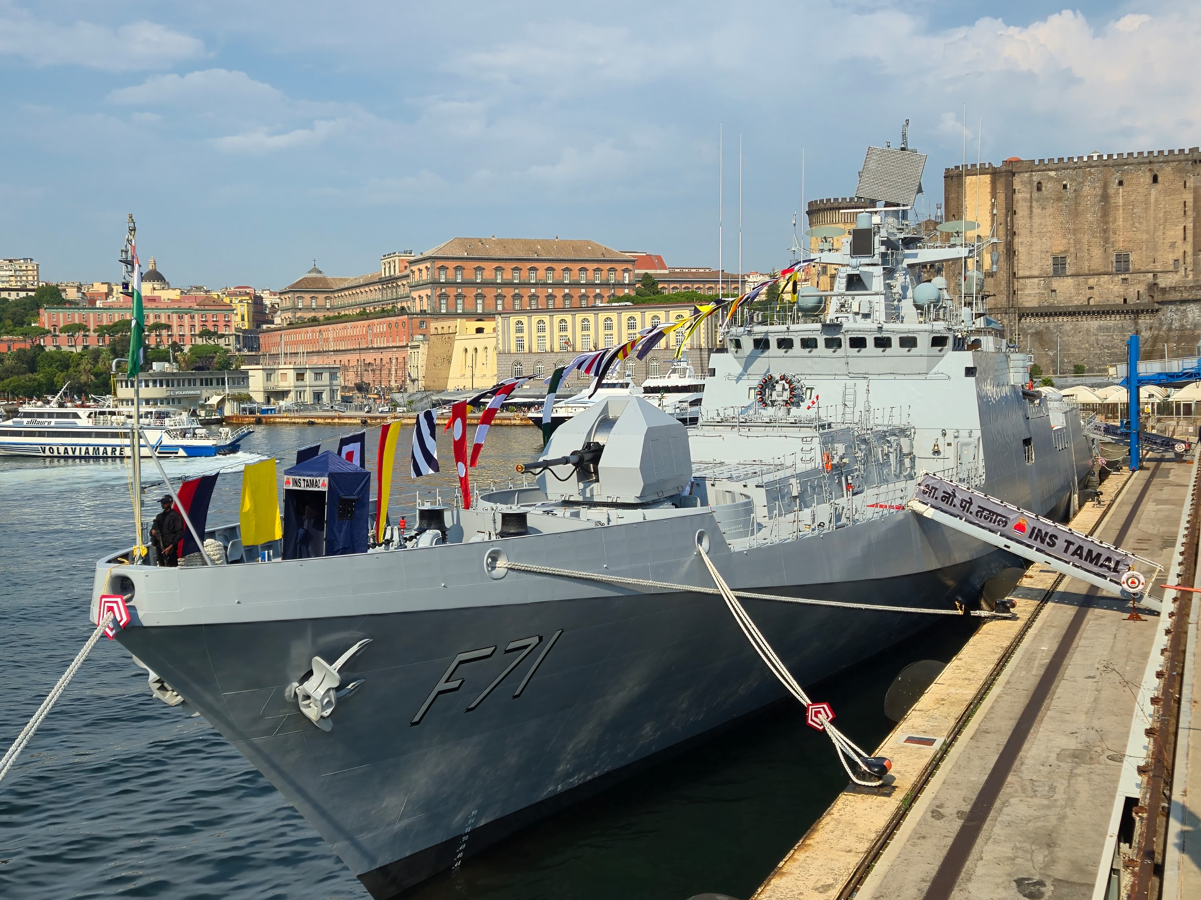 भा.नौ.पो. तमाल का नेपल्स, इटली दौरा