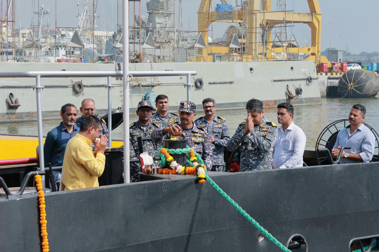 DELIVERY OF ELEVENTH AMMUNITION CUM TORPEDO CUM MISSILE (ACTCM) BARGE, LSAM 25 (YARD 135)