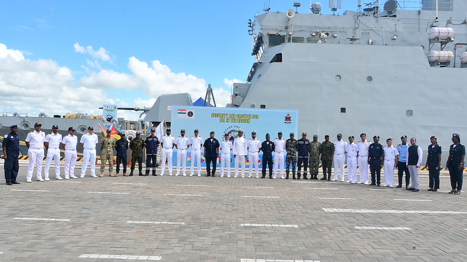 INS SUNAYNA (IOS SAGAR) ARRIVES IN MOZAMBIQUE UNDER SAGAR MISSION TO STRENGTHEN MARITIME TIES