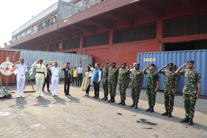 भा.नौ.पो. तुशील लागोस में