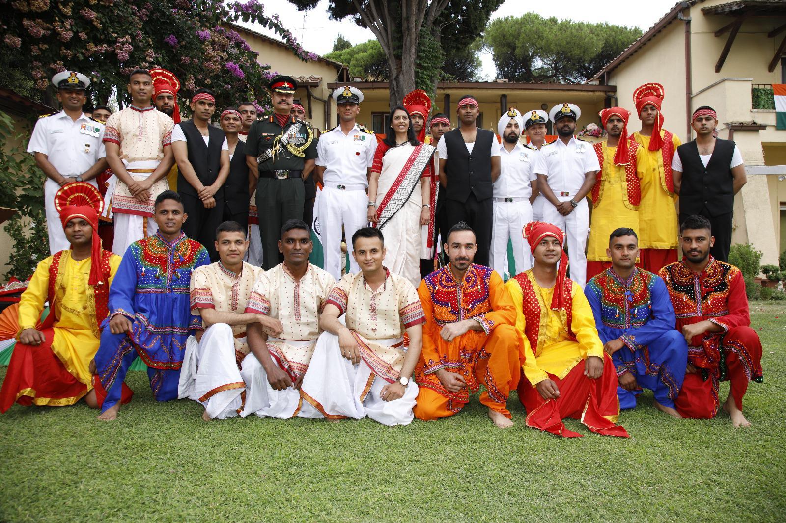 भा.नौ.पो. तमाल ने नेपल्स, इटली में पोर्ट कॉल पूरी की