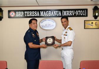COMMANDING OFFICER INS SAHYADRI CALLED ON REAR ADMIRAL A SUPANGAN, COMMANDER, COAST GUARD FLEET