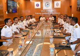 मोरक्कन रॉयल नेवी के इंस्पेक्टर रियर एडमिरल मोहम्मद ताहिन ने दक्षिणी नौसेना कमान का दौरा किया