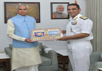FLAG OFFICER COMMANDING GUJARAT NAVAL AREA, CALLED ON HIS EXCELLENCY SHRI ACHARYA DEVVRAT, HON'BLE GOVERNOR OF GUJARAT