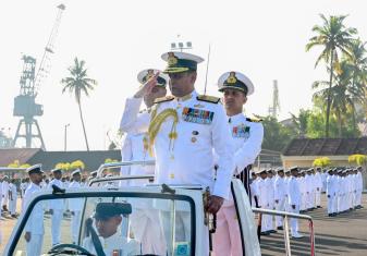 FOCINC, SNC PAID HOMAGE AT SNC WAR MEMORIAL AND REVIEWED THE CEREMONIAL PARADE AT NAVAL BASE, KOCHI