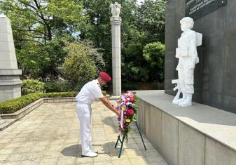 TRIBUTE TO THE FALLEN HEROES