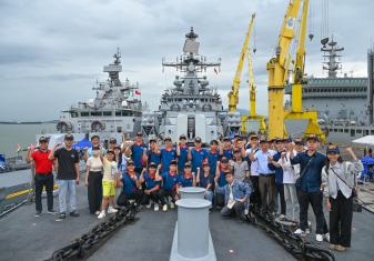 CADETS FROM THE NAVAL REGION 3 AND STUDENTS FROM DA NANG UNIVERSITY VISITED INS DELHI, INS SHAKTI AND INS KILTAN.