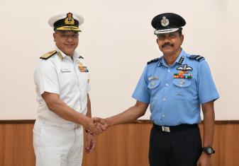 वाइस एडमिरल राजेश पेंढरकर, फ्लैग ऑफिसर कमांडिंग इन चीफ (पूर्वी नौसेना कमान), ने नए अंडमान द्वीप का दौरा किया