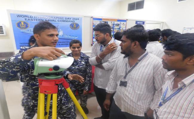 पूर्वी नौसेना कमान ने उत्साह और उद्देश्य के साथ विश्व हाइड्रोग्राफी दिवस मनाया