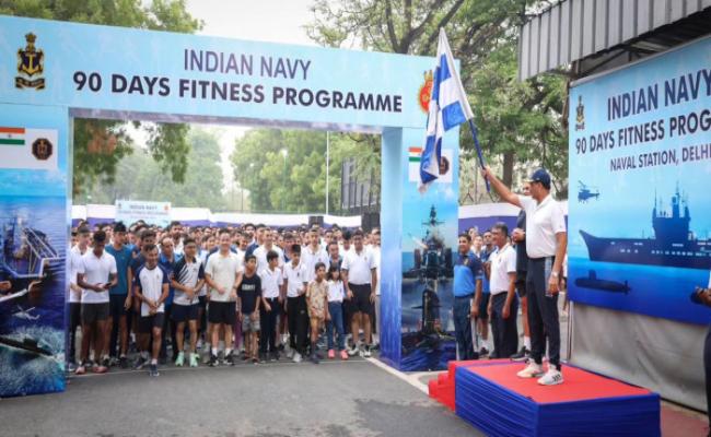 Indian Navy Personnel Stationed in New Delhi and their Family Members Participated in The 'Health Run', Which was Flagged off by Adm Dinesh K Tripathi CNS from Chanakyabagh 30 June 2024.