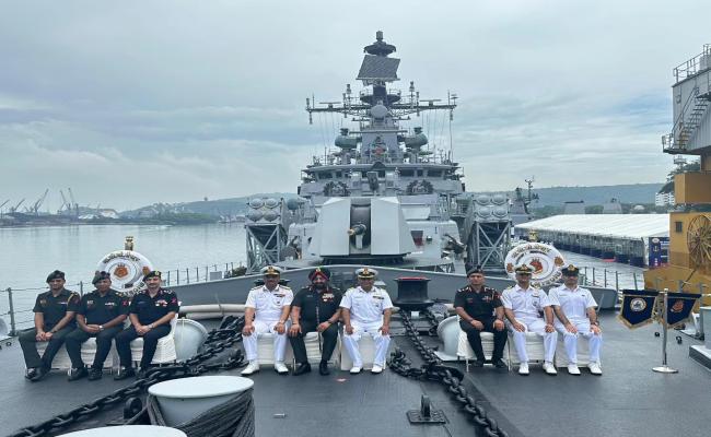 Lt Gen Manjinder Singh #GOCINC, #SWCommand, #IndianArmy Colonel of the #Madras