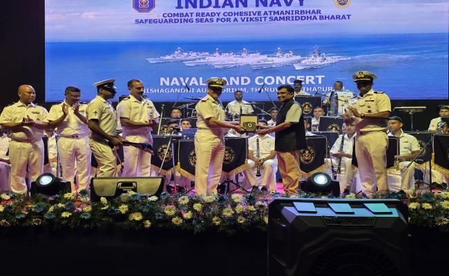 INDIAN NAVY BAND LIT UP THE NISHAGANDHI AUDITORIUM, THIRUVANANTHAPURAM, WITH A CAPTIVATING PERFORMANCE