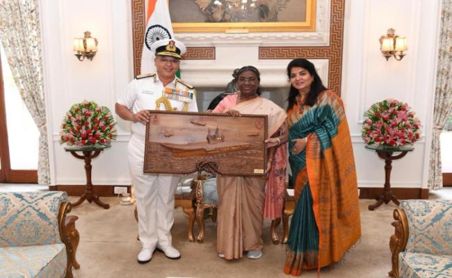 FOCINC ENC, Accompanied by President NWWA(ER), Called on The Hon'ble President of India.