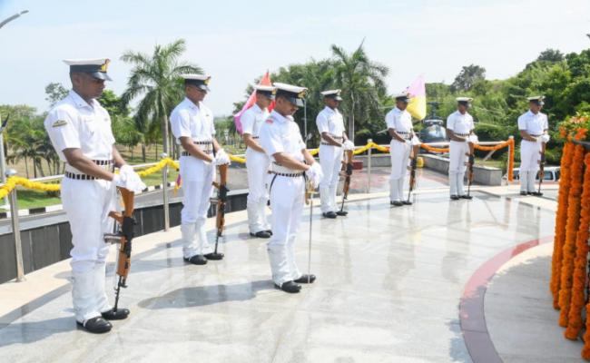 Wreath Laying Ceremony Conducted by The Passing Out Trainees