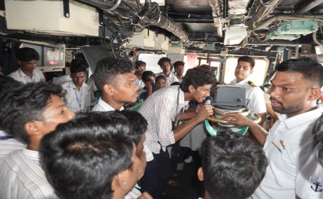 पूर्वी नौसेना कमान ने उत्साह और उद्देश्य के साथ विश्व हाइड्रोग्राफी दिवस मनाया