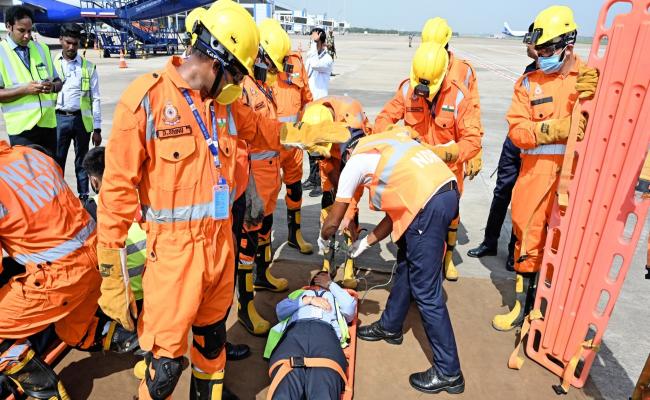 EASTERN NAVAL COMMAND ENC SPEARHEADED A MASS CASUALTY EVACUATION EXERCISE BY SIMULATING A CRASH OF A CIVIL AIRCRAFT AT  VISAKHAPATNAM AIRPORT.