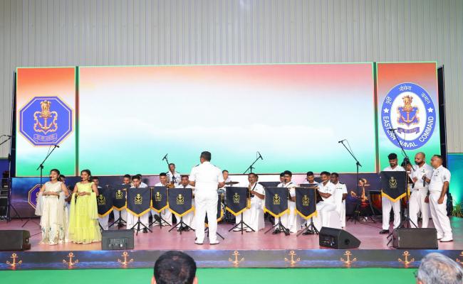 CNS, ADMIRAL DINESH K TRIPATHI INTERACTED WITH THE PERSONNEL OF EASTERN NAVAL COMMAND ENC