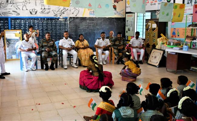 AS PART OF HAR GHAR TIRANGA, INDIAN NAVY PERSONNEL VISITED PRIMARY SCHOOLS AT NAGACHI & VANTARVALSI