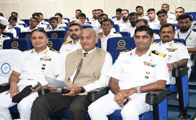 “INCULCATING LARGE NAVY MINDSET AT INDIVIDUAL LEVEL” WAS DELIVERED BY CAPTAIN DK SHARMA (RETD)  