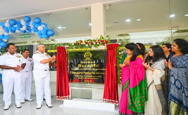 NAVMART SURABHI INAUGURATED BY VICE ADMIRAL RAJESH PENDHARKAR, FOCINC EAST 