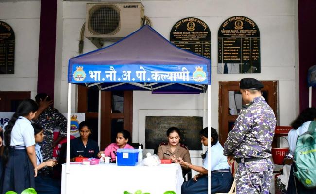 भा.नौ.पो. कल्याणी ने “स्वस्थ नारी सशक्त परिवार अभियान” के तहत एन.सी.एस. विशाखापट्टनम में स्वास्थ्य शिक्षा शिविर आयोजित किया