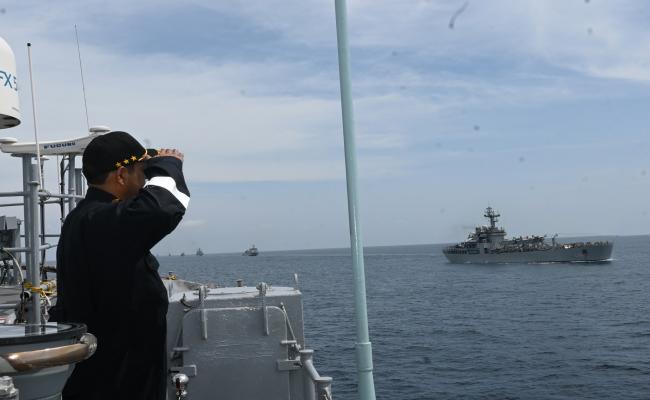 VICE ADMIRAL V SRINIVAS, FOCINC SNC REVIEWED THE OPERATIONAL READINESS AND COMBAT EFFICIENCY OF SNC 