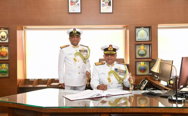 Rear Admiral Shantanu Jha assumes Flag Officer Commanding Maharashtra Naval Area FOMA 